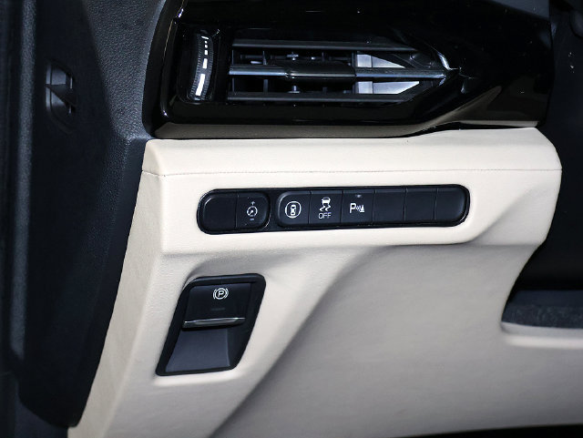 Certified 2024 Acura MDX w/ Technology Package AWD/4WD image 27