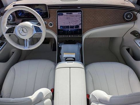 New 2026 Mercedes-Benz EQE 320 4MATIC SUV image 14