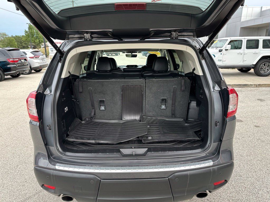 Used 2020 Subaru Ascent Limited w/ Technology Package AWD/4WD image 12