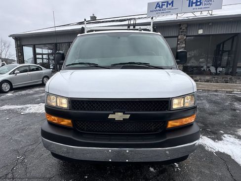 Used 2021 Chevrolet Express 2500 w/ Driver Convenience Package image 3