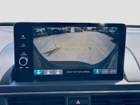 Certified 2023 Honda Pilot Touring image 14