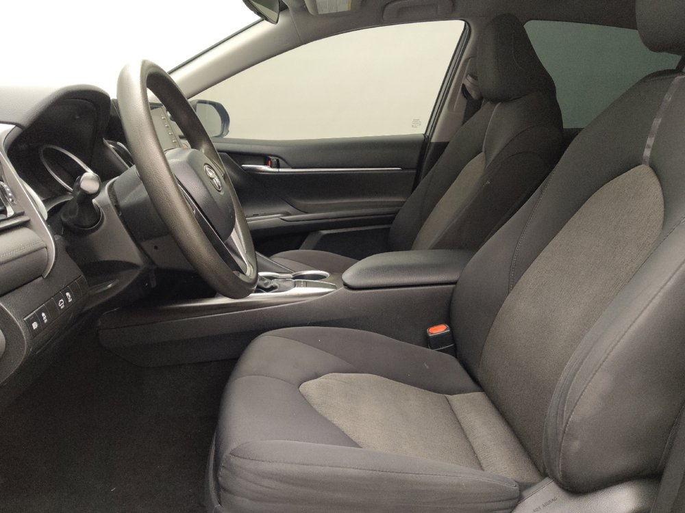 Used 2022 Toyota Camry LE FWD image 17
