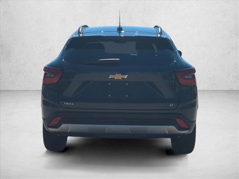 Used 2025 Chevrolet Trax LT image 6