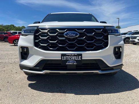 Used 2025 Ford Explorer Platinum w/ LUX Leather Package AWD/4WD image 3