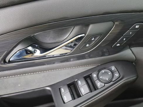 Used 2023 Chevrolet Traverse High Country image 22