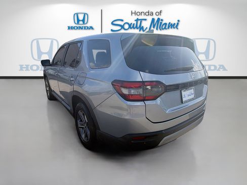 Certified 2023 Honda Pilot EX-L image 5