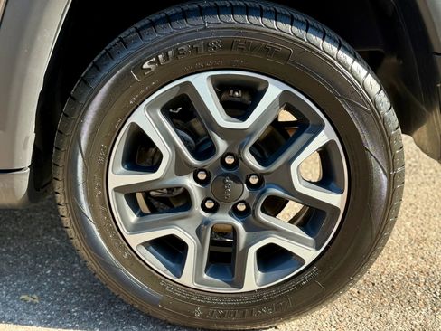 Used 2021 Jeep Compass Trailhawk image 12