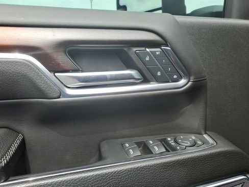 Used 2024 GMC Sierra 2500 Denali w/ Denali Reserve Package AWD/4WD image 6