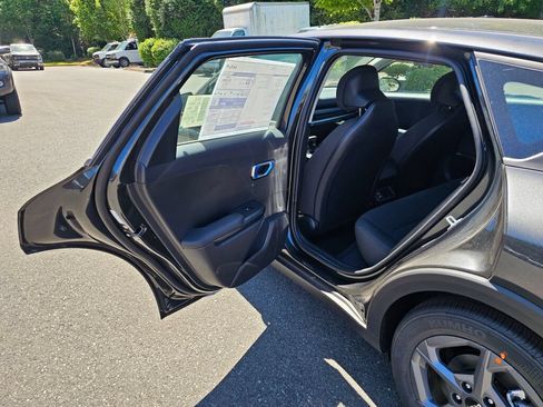 New 2026 Kia K4 FWD image 18