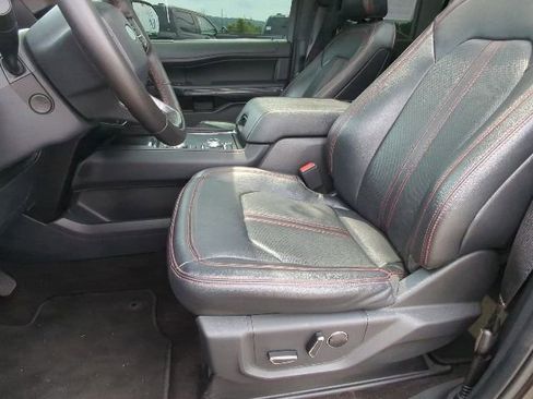 Used 2023 Ford Expedition Limited AWD/4WD image 11
