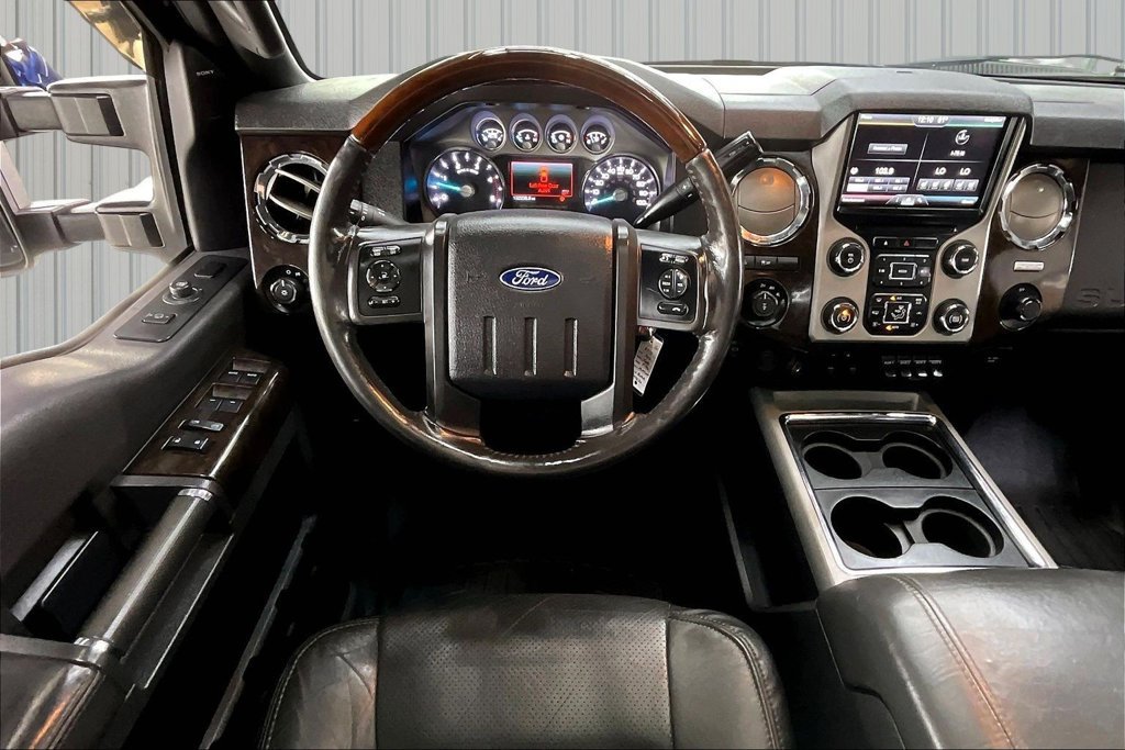 Used 2016 Ford F350 Platinum w/ Platinum Package AWD/4WD image 8