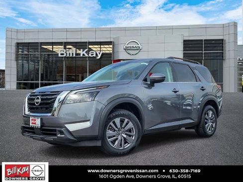 Certified 2024 Nissan Pathfinder SV FWD image 1