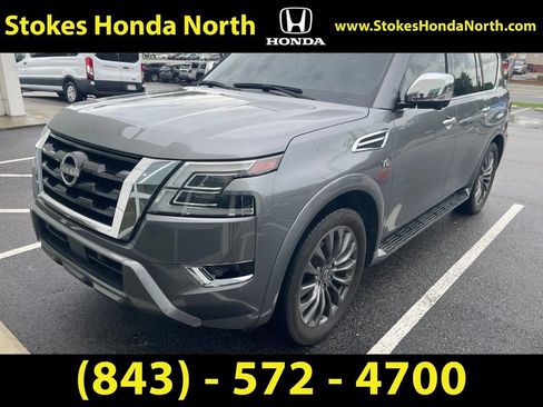 Used 2022 Nissan Armada Platinum w/ Captain's Chairs Package RWD image 2