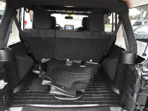 Used 2015 Jeep Wrangler Unlimited Sport w/ Quick Order Package 24S image 8