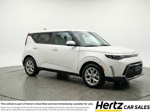 Used 2025 Kia Soul LX w/ LX Technology Package image 1