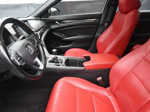 Used 2019 Honda Accord Sport image 17