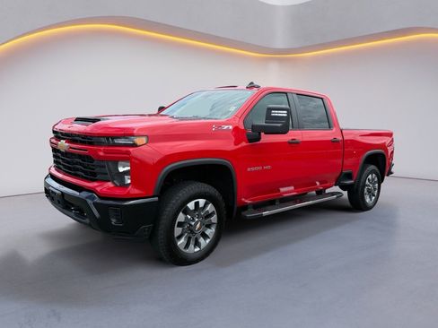 Used 2024 Chevrolet Silverado 2500 Custom w/ Custom Value Package AWD/4WD image 7