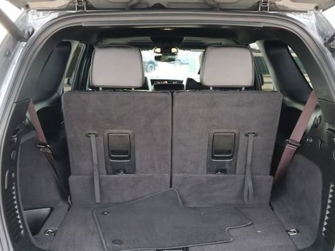 Used 2024 Dodge Durango GT image 8