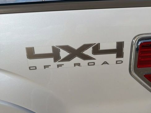 Used 2014 Ford F150 King Ranch w/ King Ranch Luxury Package image 27