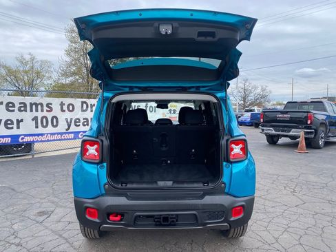 Used 2022 Jeep Renegade Trailhawk w/ Trailer Tow Group AWD/4WD image 5