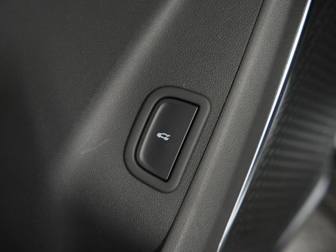 New 2026 GMC Acadia Denali Ultimate w/ LPO, Floor Liner Package image 30