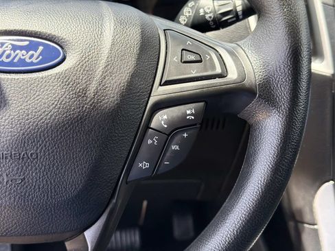 Used 2022 Ford Edge SE w/ Black Appearance Package AWD/4WD image 27