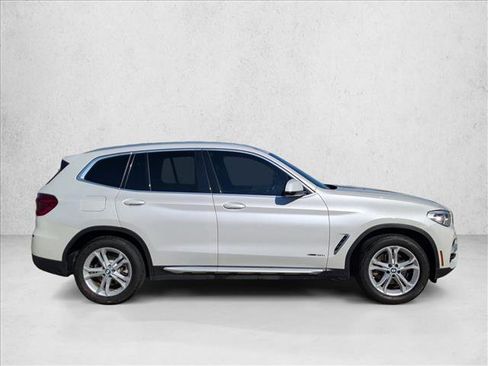 Used 2018 BMW X3 xDrive30i image 4