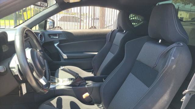 Used 2020 Toyota 86 RWD image 8