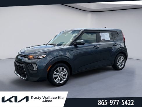 Used 2022 Kia Soul LX FWD image 1