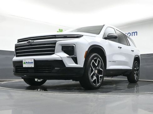 New 2026 Chevrolet Traverse High Country w/ LPO, Floor Liner Package image 6