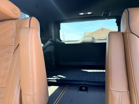 Used 2021 Cadillac Escalade Premium Luxury w/ Driver Assist Tech Package AWD/4WD image 12