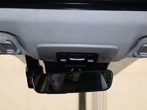 Used 2025 Toyota Camry XLE FWD image 28