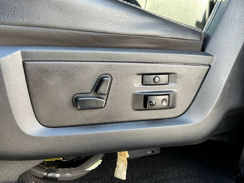 Used 2015 RAM 3500 Laramie w/ Convenience Group AWD/4WD image 13