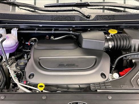 New 2026 Chrysler Pacifica Pinnacle image 18