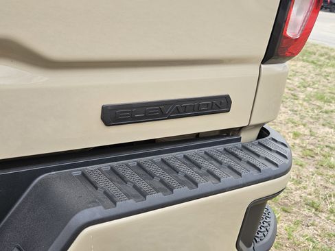 Used 2022 GMC Sierra 1500 Elevation w/ X31 Off-Road Package image 8