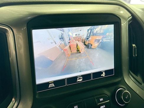 Used 2021 Chevrolet Silverado 1500 LTZ AWD/4WD image 14