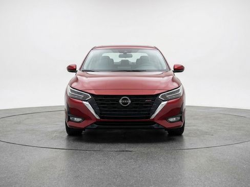 Used 2025 Nissan Sentra SV FWD image 2