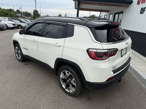 Used 2019 Jeep Compass Limited AWD/4WD image 11
