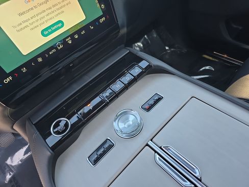 New 2026 Lincoln Navigator L Reserve w/ Jet Appearance Package AWD/4WD image 26