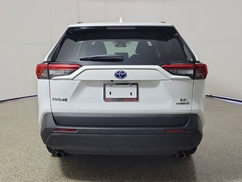 Used 2024 Toyota RAV4 LE AWD/4WD image 6