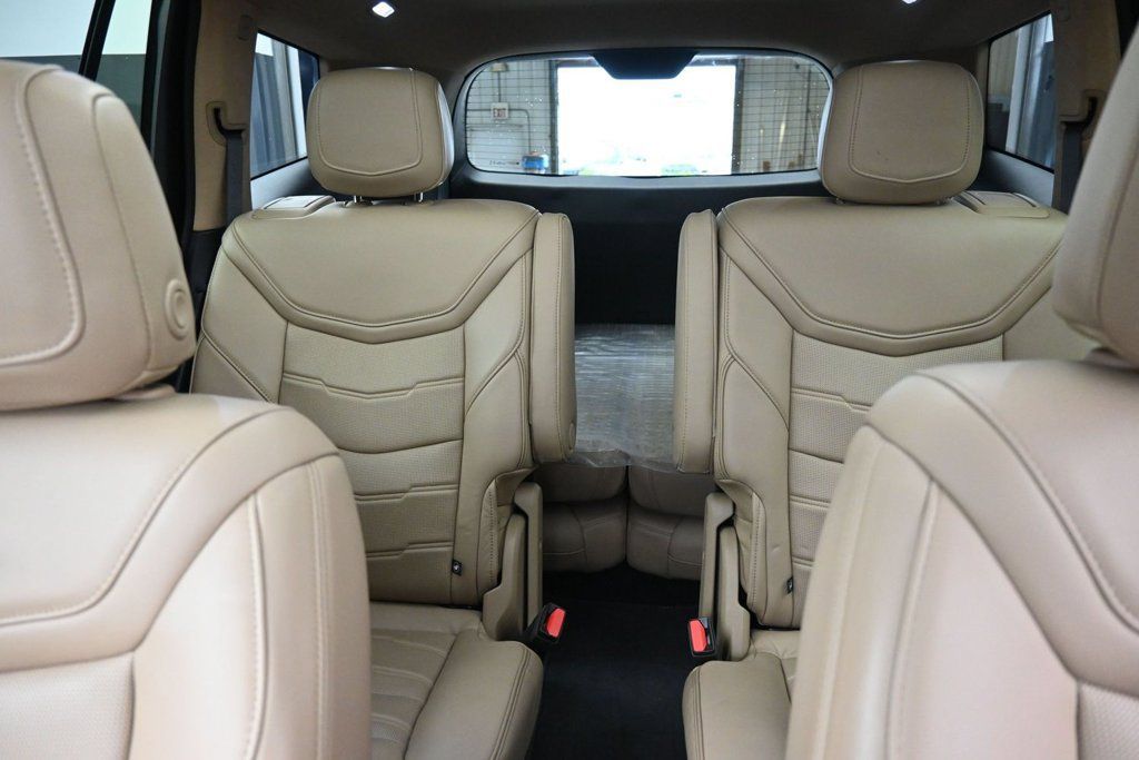 Used 2021 Cadillac XT6 Premium Luxury w/ Platinum Package AWD/4WD image 23