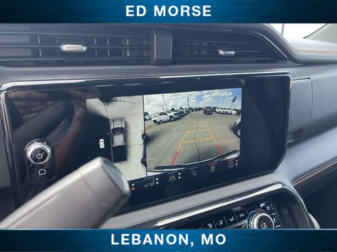 Used 2025 GMC Sierra 2500 AT4 AWD/4WD image 14