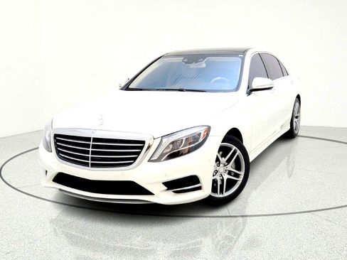 Used 2017 Mercedes-Benz S 550 Sedan image 2