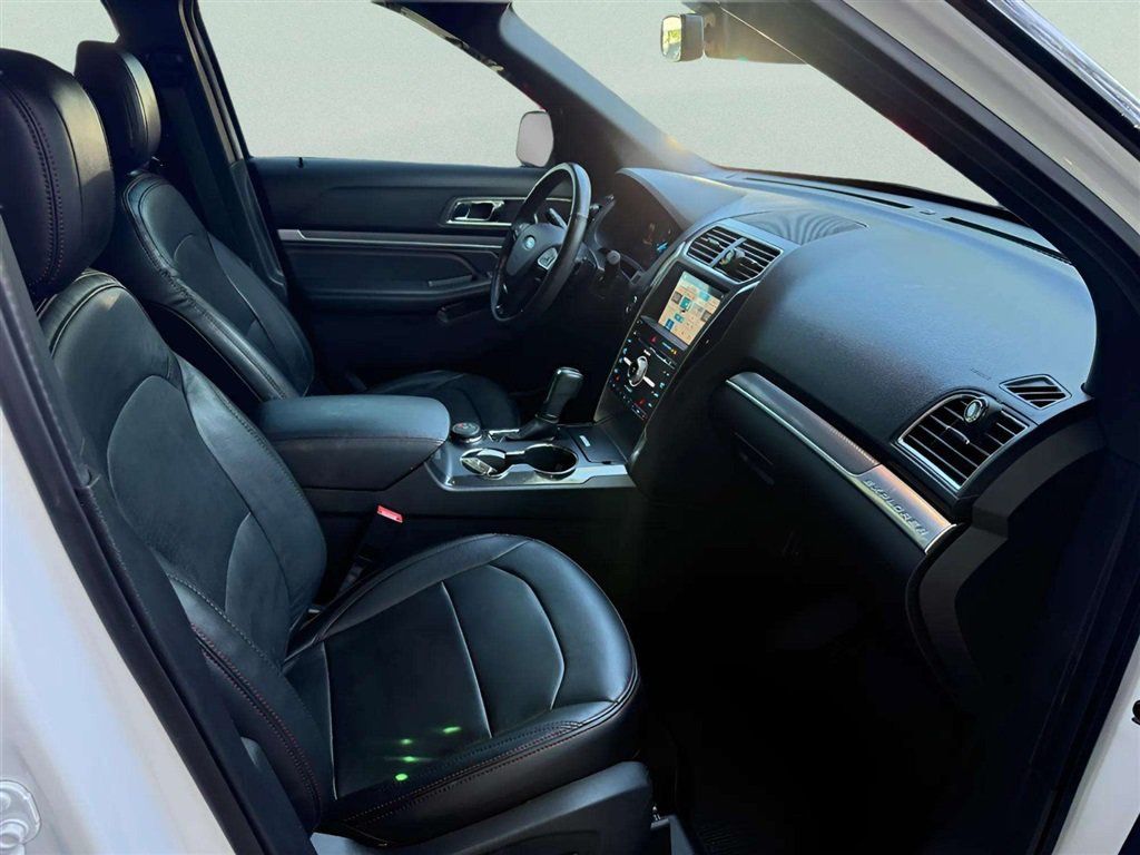 Used 2018 Ford Explorer Sport w/ Ford Safe & Smart Package AWD/4WD image 14