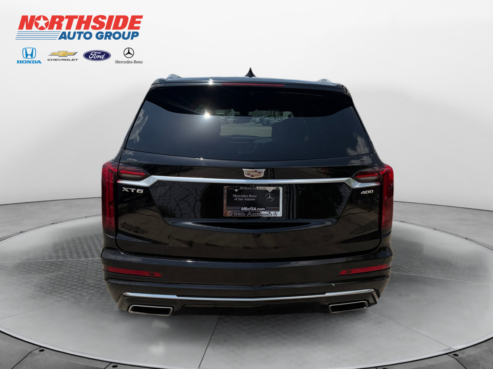 Used 2025 Cadillac XT6 Premium Luxury FWD image 6