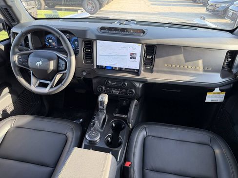 New 2026 Ford Bronco Badlands w/ Sasquatch Package AWD/4WD image 10