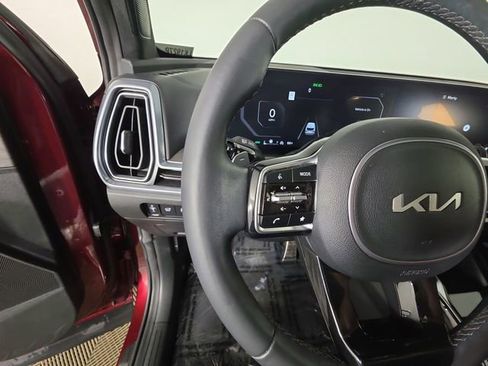 Used 2024 Kia Sorento SX Prestige image 29
