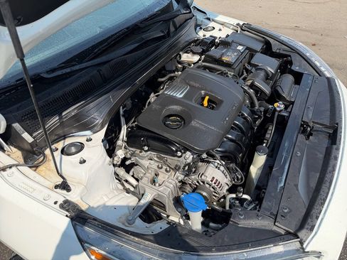 Used 2020 Kia Forte LXS FWD image 33
