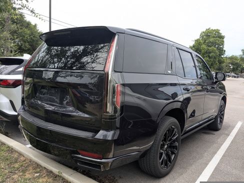 Used 2023 Cadillac Escalade Sport Platinum w/ LPO, ONYX Package AWD/4WD image 11