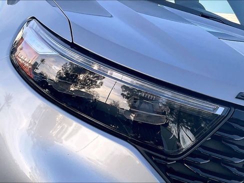 Used 2023 Ford Explorer ST-Line w/ Class IV Trailer Tow Package image 30